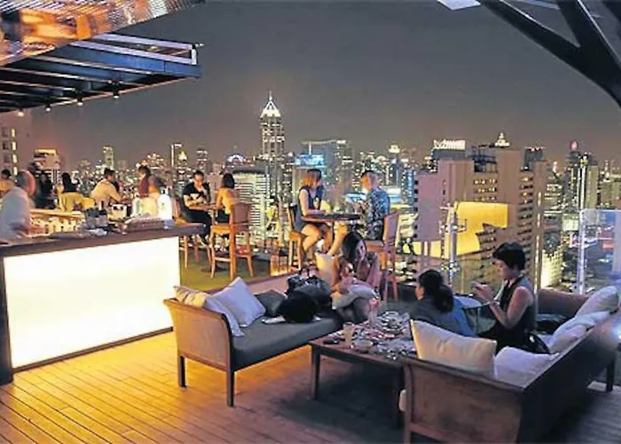 Villa 3 Beds Sukhumvit Asok Villa *